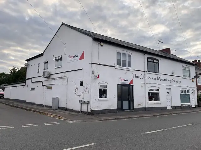 Exterior view of the Vets Now Chesterfield partner clinic