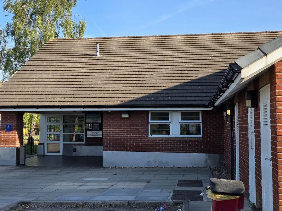 Exterior view of the Vets Now Liverpool partner clinic