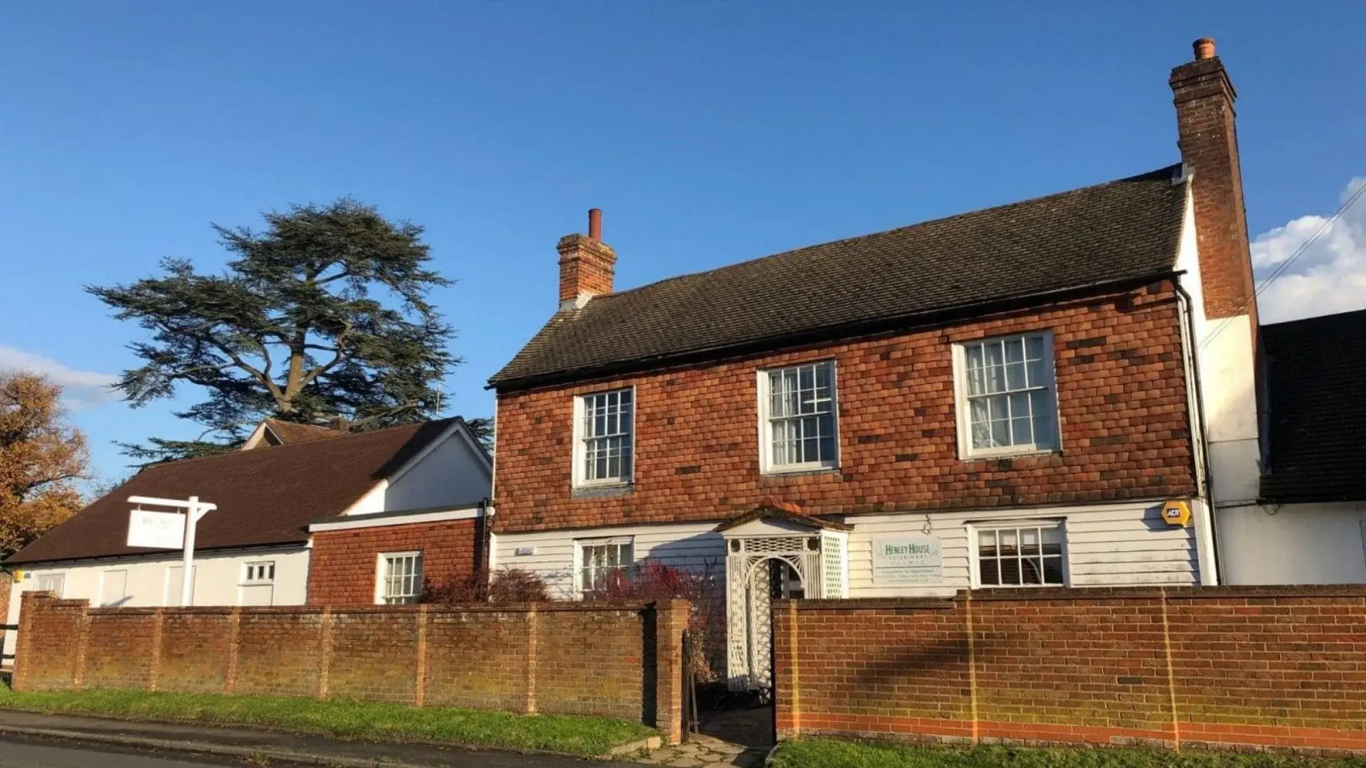 Henley House Veterinary Clinic - Uckfield practice photo 2