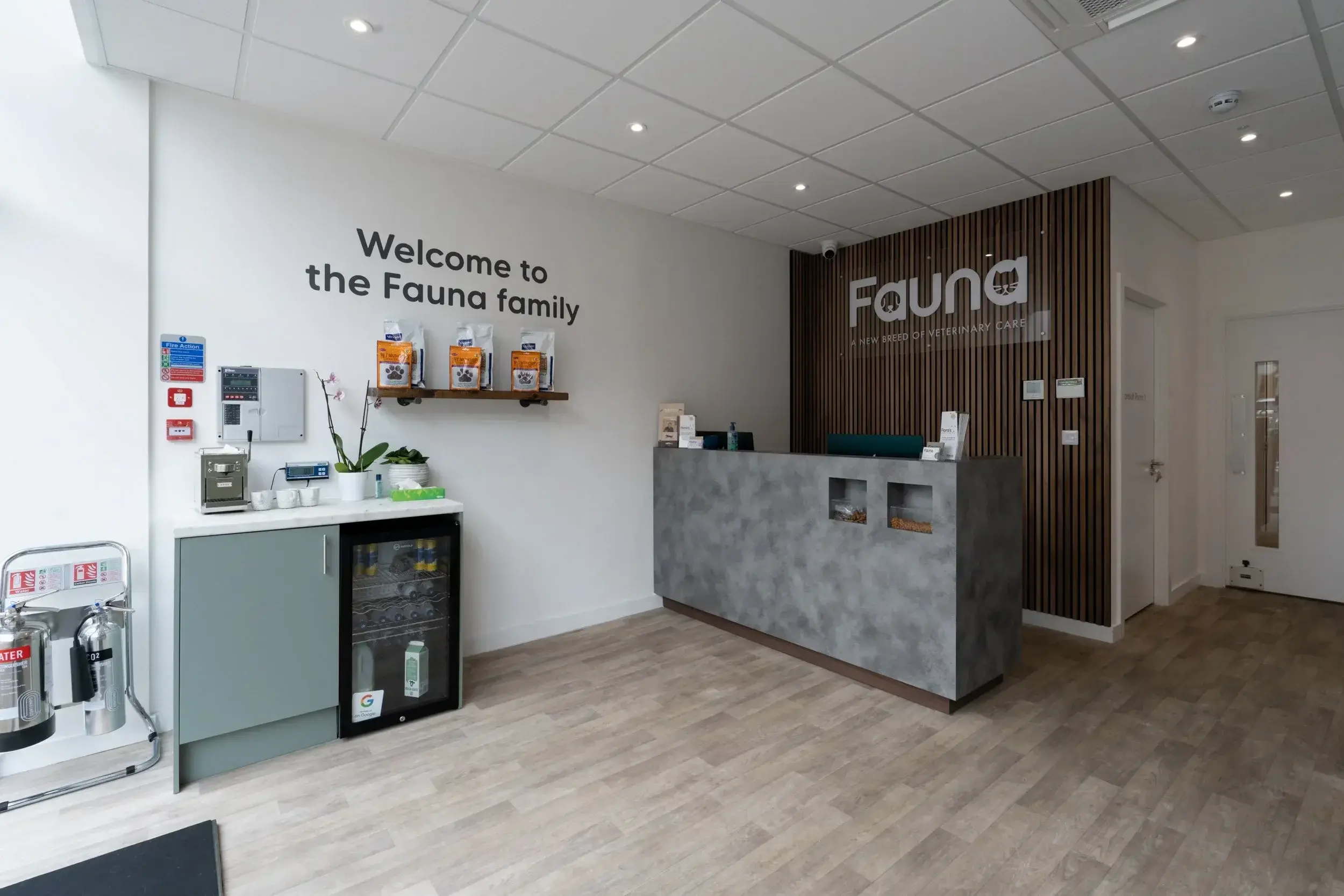 Reception area at Fauna Vets veterinary clinic in Northwood