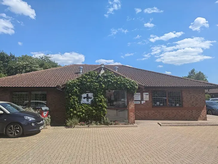 Exterior view of Vets Now Milton Keynes host practice